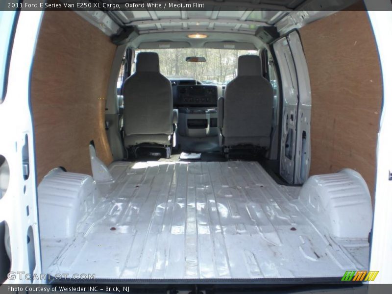 Oxford White / Medium Flint 2011 Ford E Series Van E250 XL Cargo