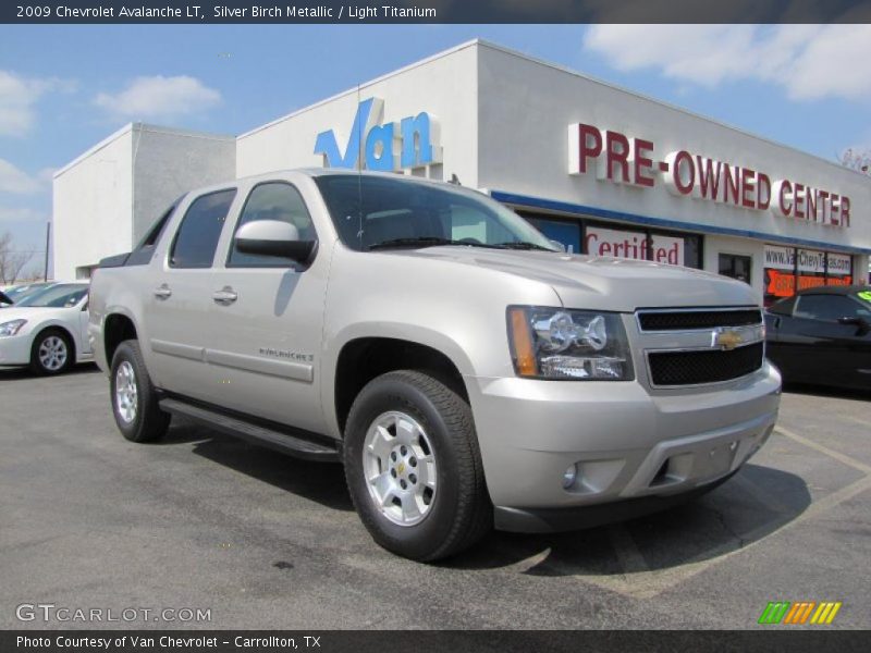 Silver Birch Metallic / Light Titanium 2009 Chevrolet Avalanche LT