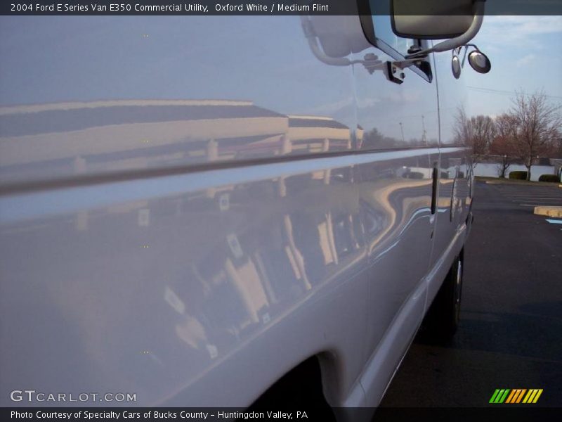 Oxford White / Medium Flint 2004 Ford E Series Van E350 Commercial Utility