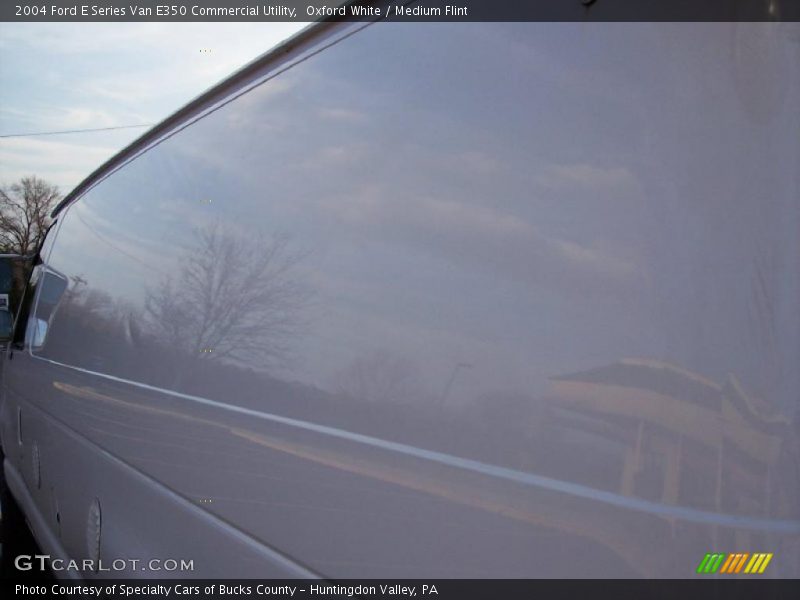 Oxford White / Medium Flint 2004 Ford E Series Van E350 Commercial Utility