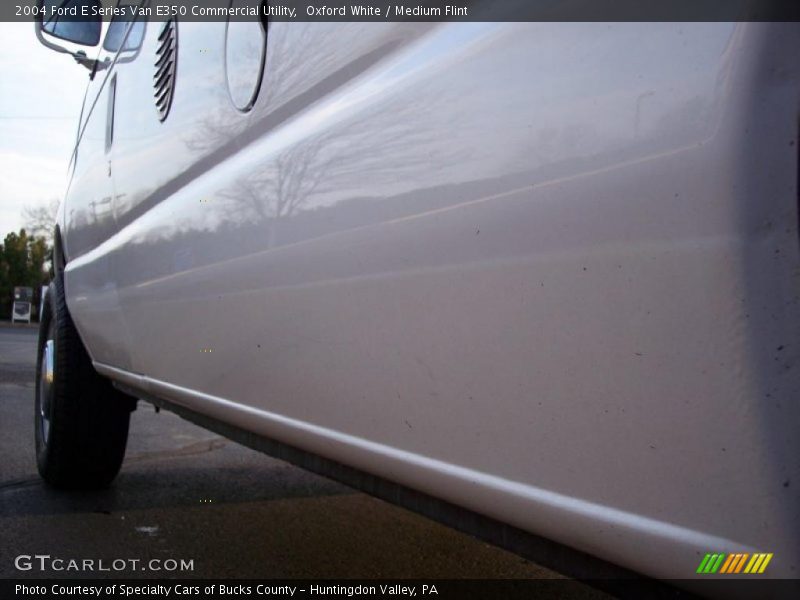 Oxford White / Medium Flint 2004 Ford E Series Van E350 Commercial Utility