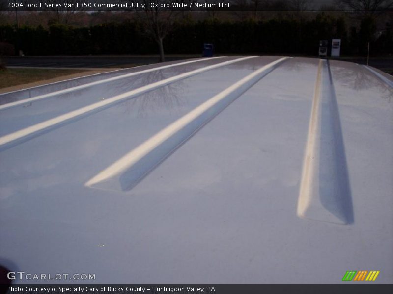 Oxford White / Medium Flint 2004 Ford E Series Van E350 Commercial Utility
