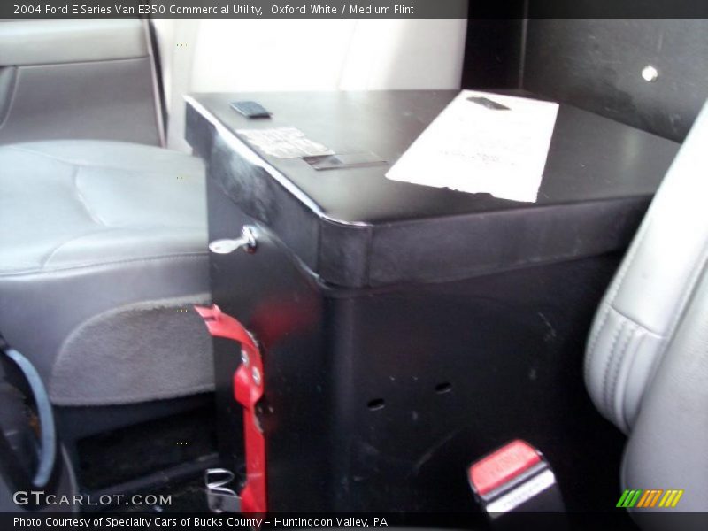Oxford White / Medium Flint 2004 Ford E Series Van E350 Commercial Utility