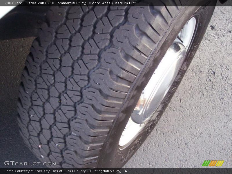 Oxford White / Medium Flint 2004 Ford E Series Van E350 Commercial Utility