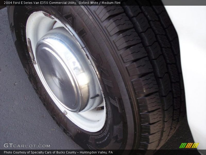 Oxford White / Medium Flint 2004 Ford E Series Van E350 Commercial Utility