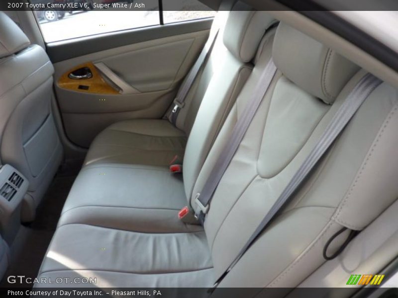 Super White / Ash 2007 Toyota Camry XLE V6