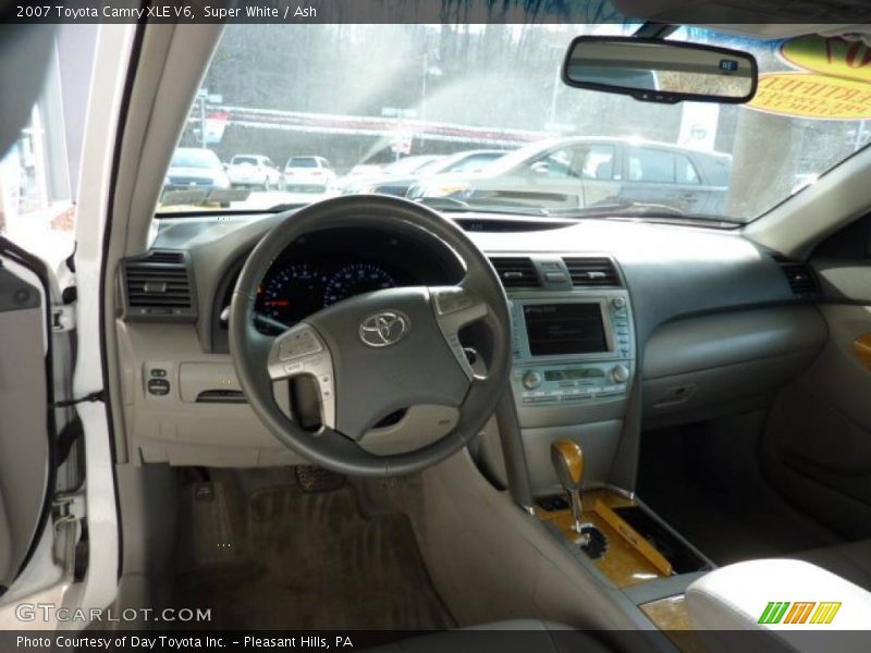 Super White / Ash 2007 Toyota Camry XLE V6