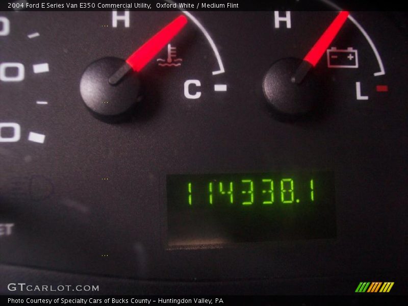 Oxford White / Medium Flint 2004 Ford E Series Van E350 Commercial Utility