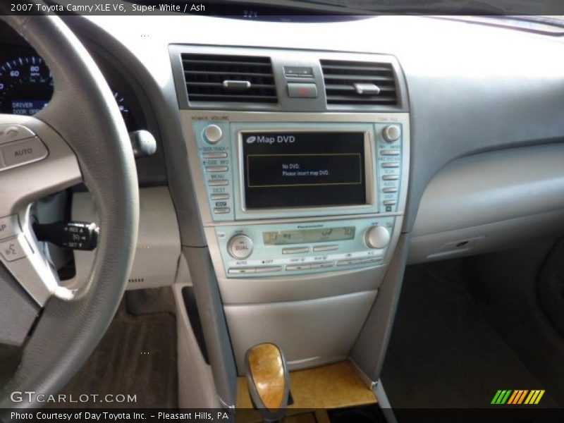 Super White / Ash 2007 Toyota Camry XLE V6