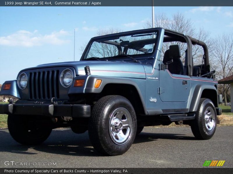 Front 3/4 View of 1999 Wrangler SE 4x4