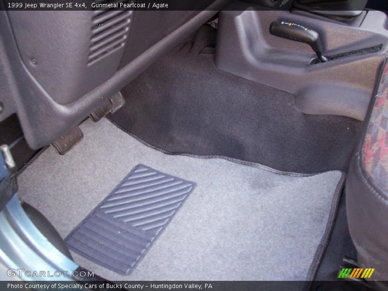 Gunmetal Pearlcoat / Agate 1999 Jeep Wrangler SE 4x4