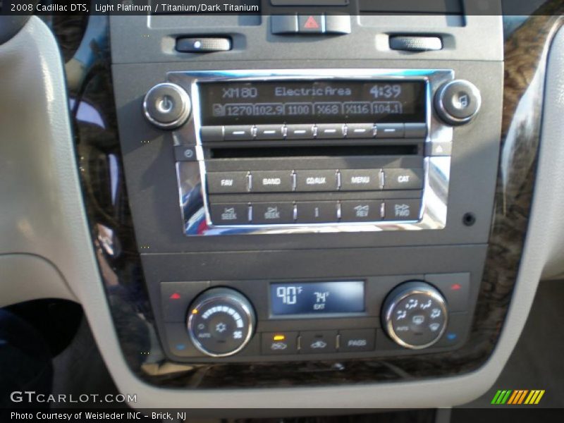 Light Platinum / Titanium/Dark Titanium 2008 Cadillac DTS