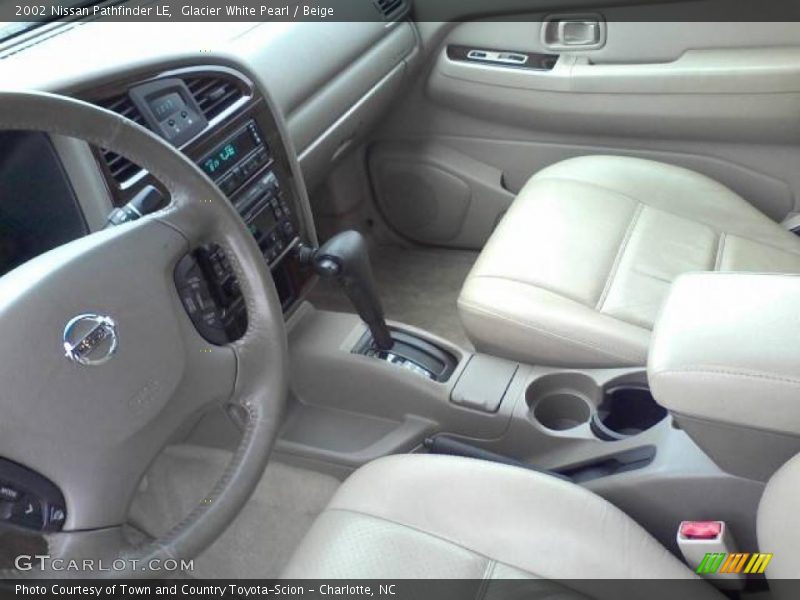  2002 Pathfinder LE Beige Interior