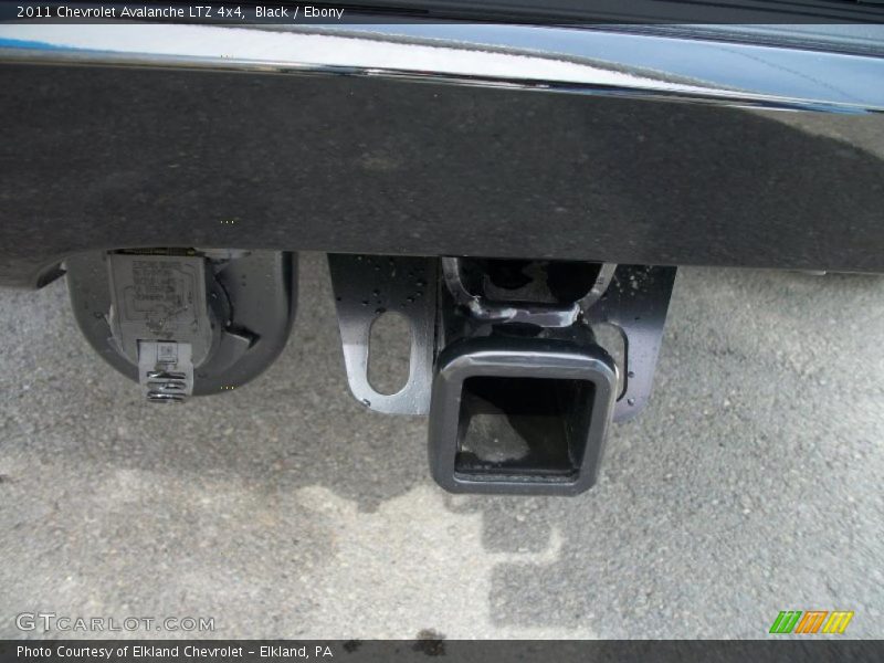Black / Ebony 2011 Chevrolet Avalanche LTZ 4x4
