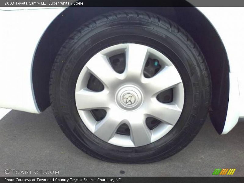 Super White / Stone 2003 Toyota Camry LE