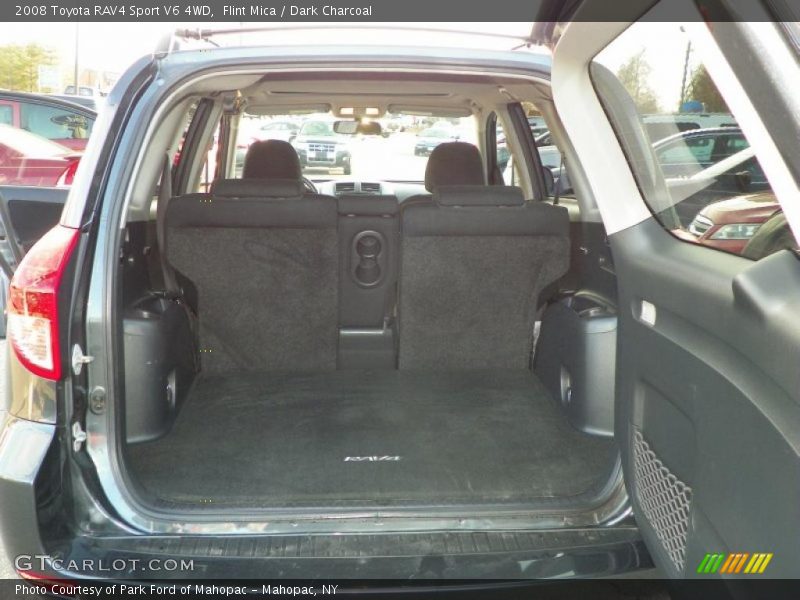  2008 RAV4 Sport V6 4WD Trunk