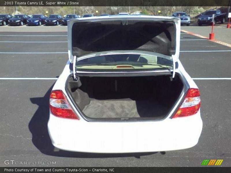 Super White / Stone 2003 Toyota Camry LE
