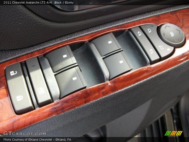 Black / Ebony 2011 Chevrolet Avalanche LTZ 4x4