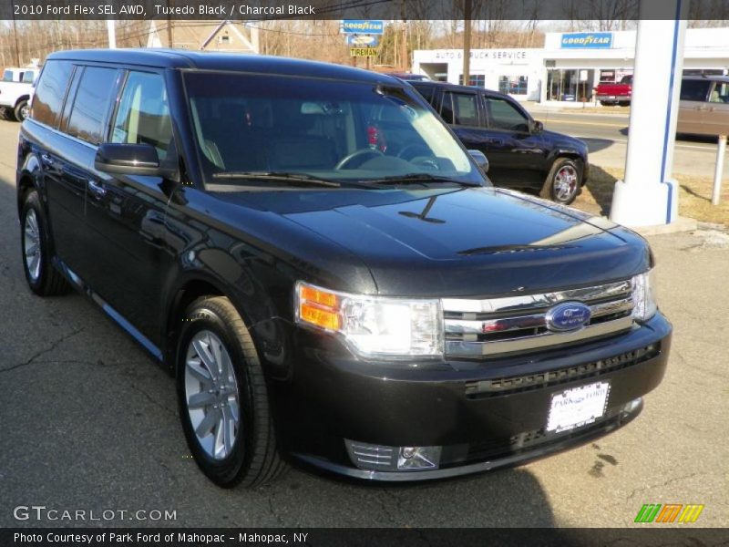 Tuxedo Black / Charcoal Black 2010 Ford Flex SEL AWD