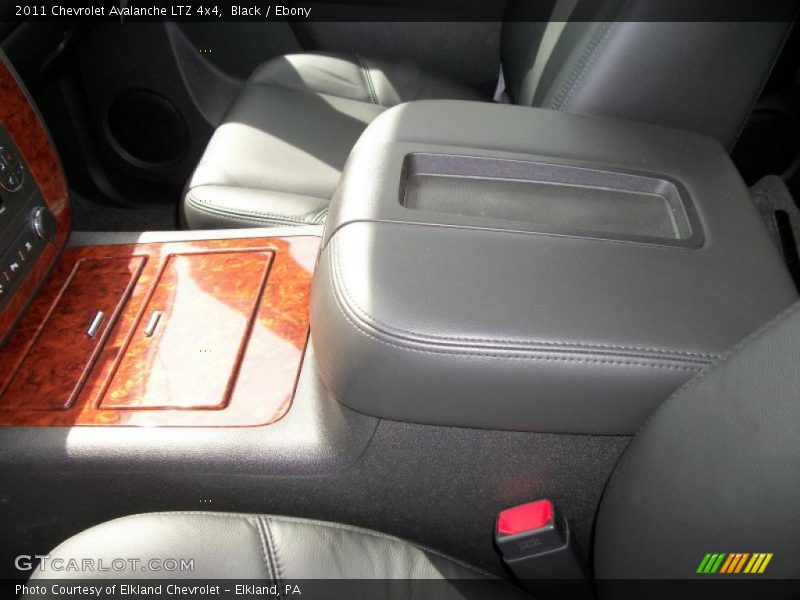 Black / Ebony 2011 Chevrolet Avalanche LTZ 4x4