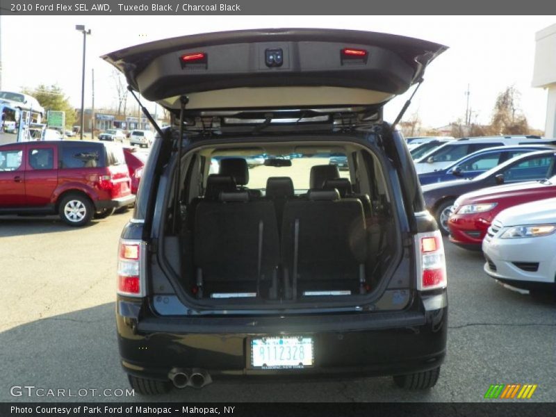 Tuxedo Black / Charcoal Black 2010 Ford Flex SEL AWD