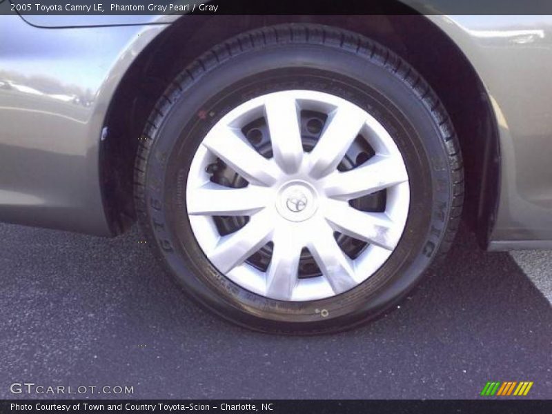 Phantom Gray Pearl / Gray 2005 Toyota Camry LE