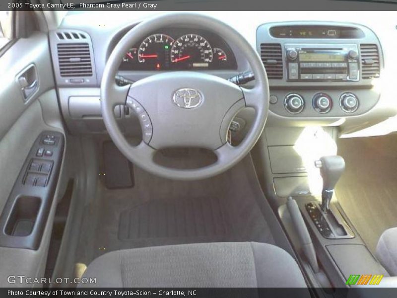 Phantom Gray Pearl / Gray 2005 Toyota Camry LE