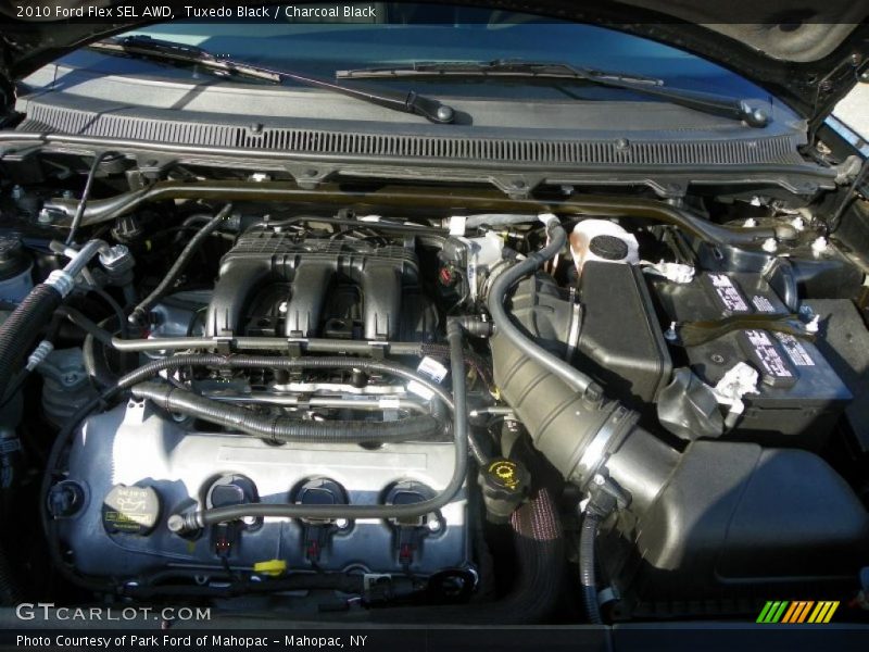 Tuxedo Black / Charcoal Black 2010 Ford Flex SEL AWD