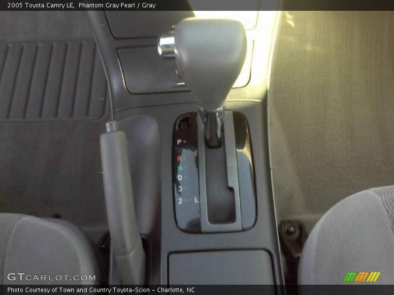 Phantom Gray Pearl / Gray 2005 Toyota Camry LE