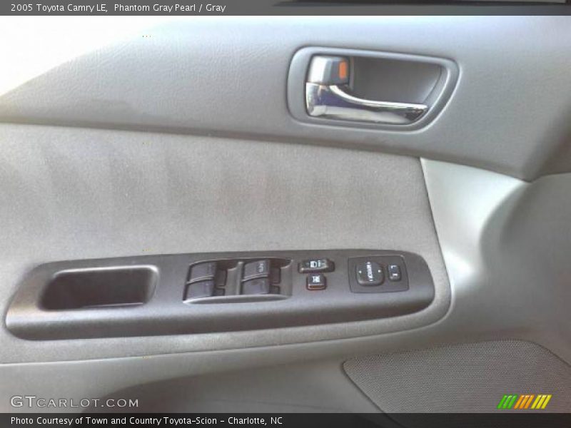 Phantom Gray Pearl / Gray 2005 Toyota Camry LE