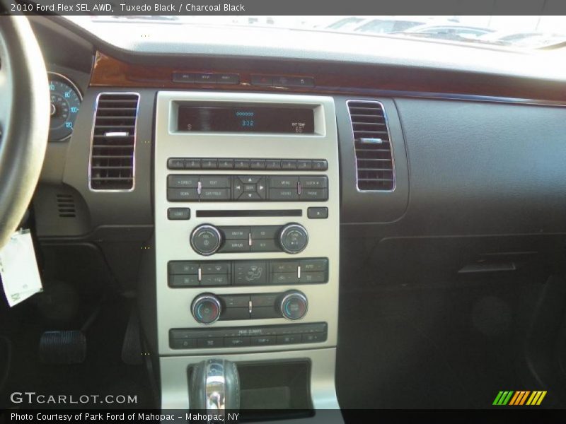 Tuxedo Black / Charcoal Black 2010 Ford Flex SEL AWD