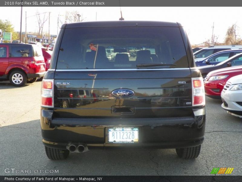 Tuxedo Black / Charcoal Black 2010 Ford Flex SEL AWD