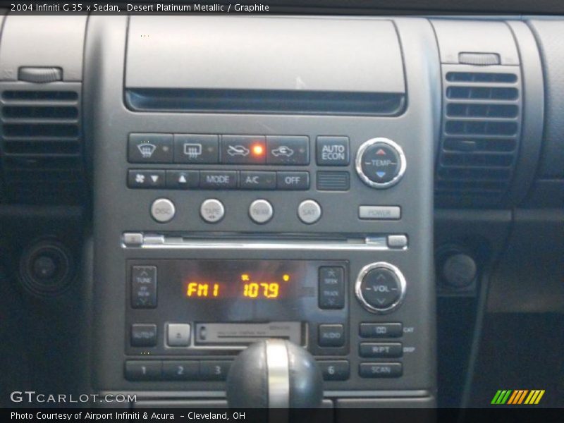 Desert Platinum Metallic / Graphite 2004 Infiniti G 35 x Sedan