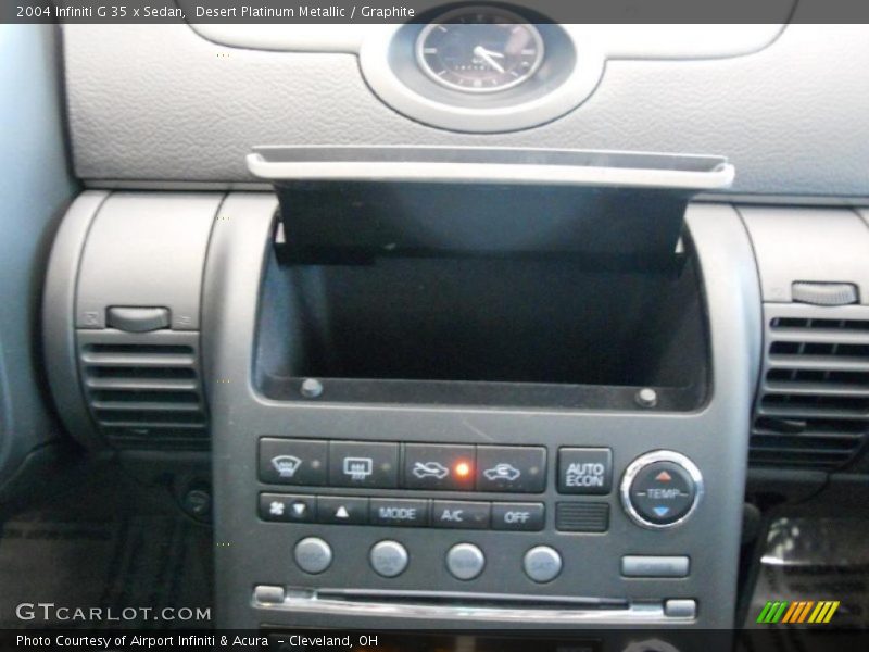 Desert Platinum Metallic / Graphite 2004 Infiniti G 35 x Sedan