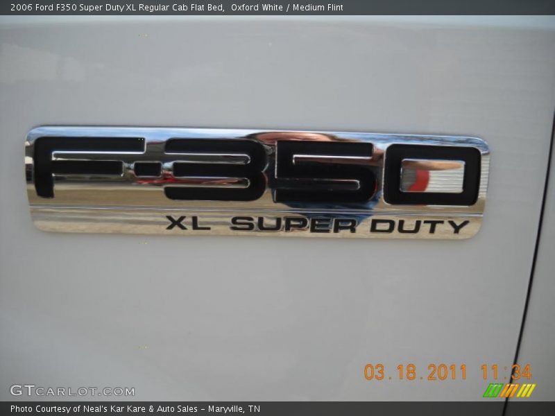 Oxford White / Medium Flint 2006 Ford F350 Super Duty XL Regular Cab Flat Bed