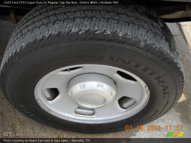 Oxford White / Medium Flint 2006 Ford F350 Super Duty XL Regular Cab Flat Bed