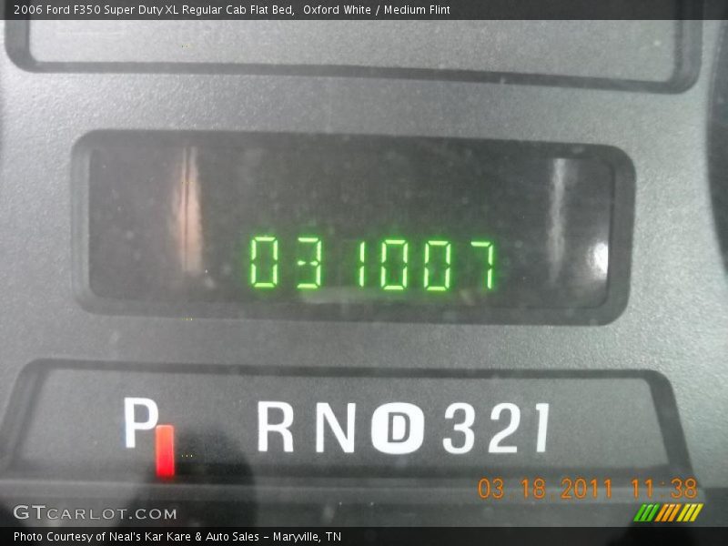 Oxford White / Medium Flint 2006 Ford F350 Super Duty XL Regular Cab Flat Bed