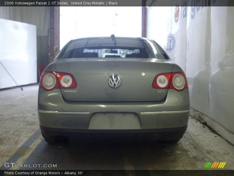 United Grey Metallic / Black 2006 Volkswagen Passat 2.0T Sedan