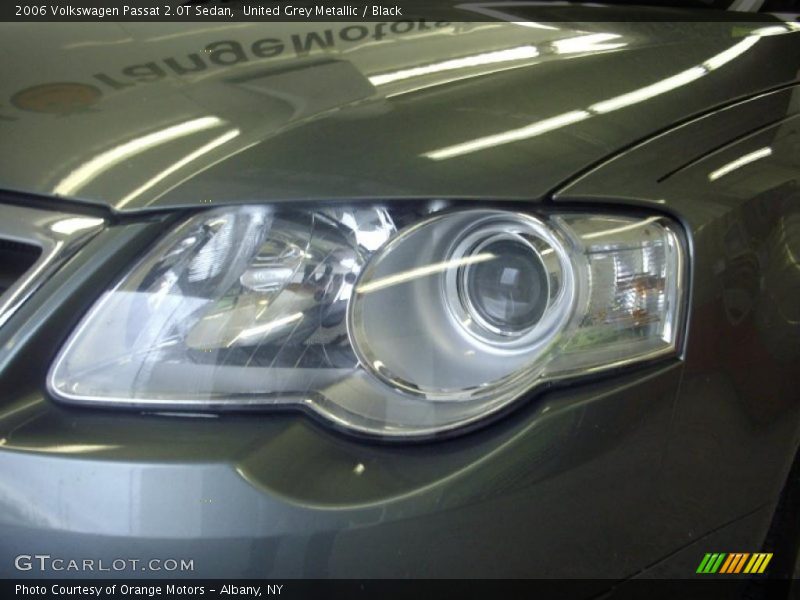 United Grey Metallic / Black 2006 Volkswagen Passat 2.0T Sedan
