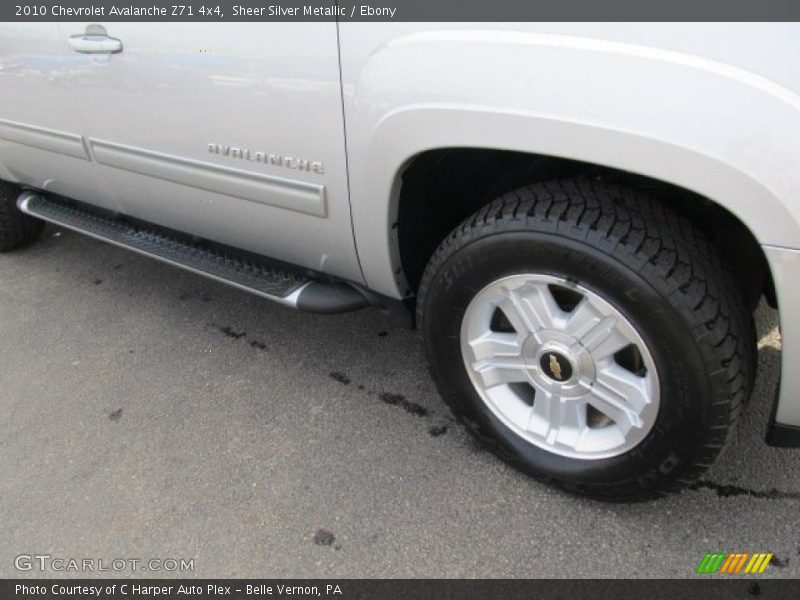 Sheer Silver Metallic / Ebony 2010 Chevrolet Avalanche Z71 4x4
