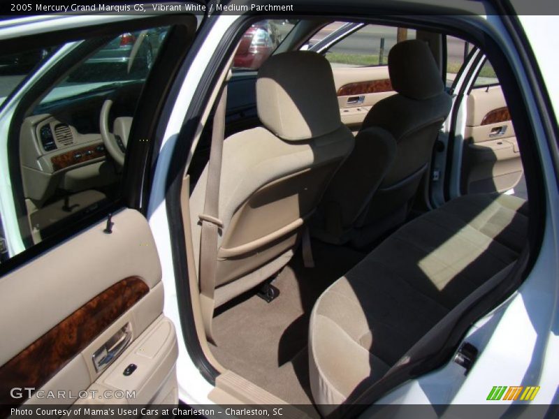Vibrant White / Medium Parchment 2005 Mercury Grand Marquis GS