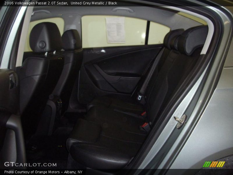United Grey Metallic / Black 2006 Volkswagen Passat 2.0T Sedan