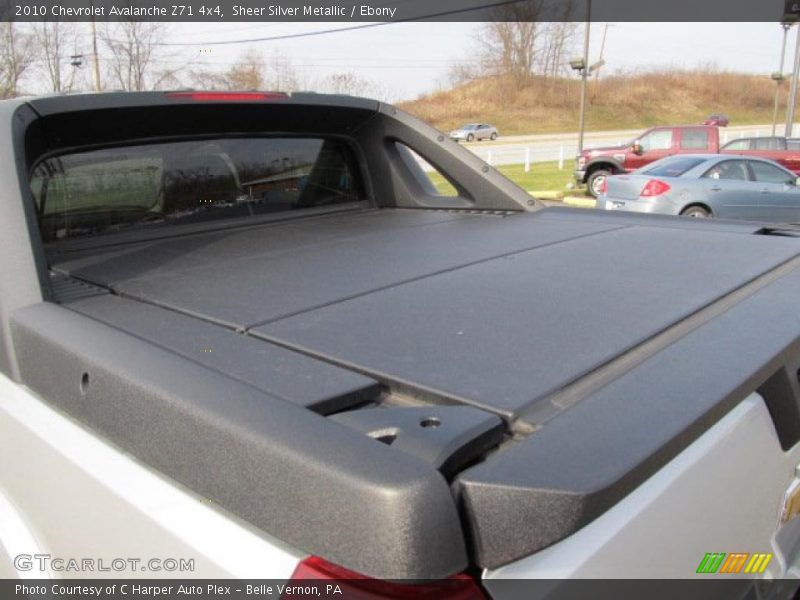 Sheer Silver Metallic / Ebony 2010 Chevrolet Avalanche Z71 4x4