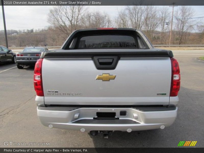 Sheer Silver Metallic / Ebony 2010 Chevrolet Avalanche Z71 4x4