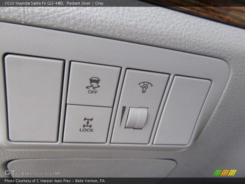 Radiant Silver / Gray 2010 Hyundai Santa Fe GLS 4WD