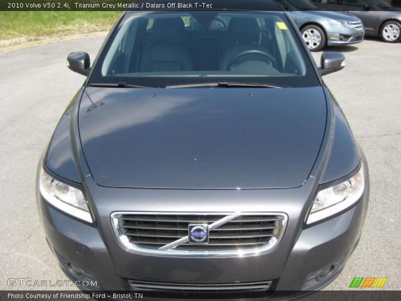 Titanium Grey Metallic / Dalaro Off Black T-Tec 2010 Volvo V50 2.4i