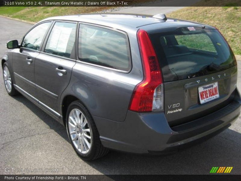 Titanium Grey Metallic / Dalaro Off Black T-Tec 2010 Volvo V50 2.4i