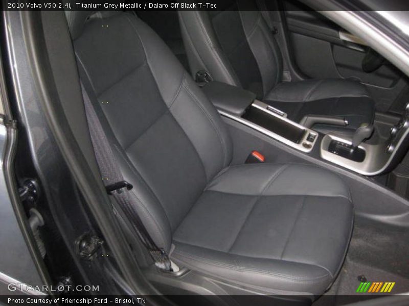 Titanium Grey Metallic / Dalaro Off Black T-Tec 2010 Volvo V50 2.4i
