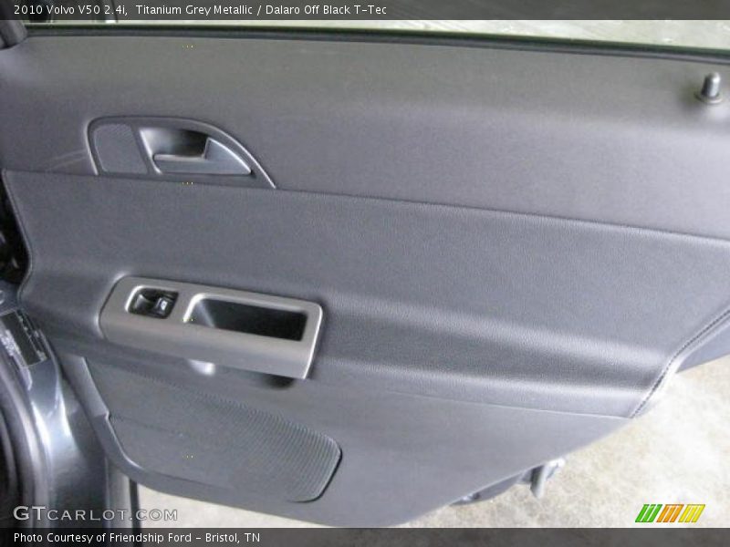 Titanium Grey Metallic / Dalaro Off Black T-Tec 2010 Volvo V50 2.4i