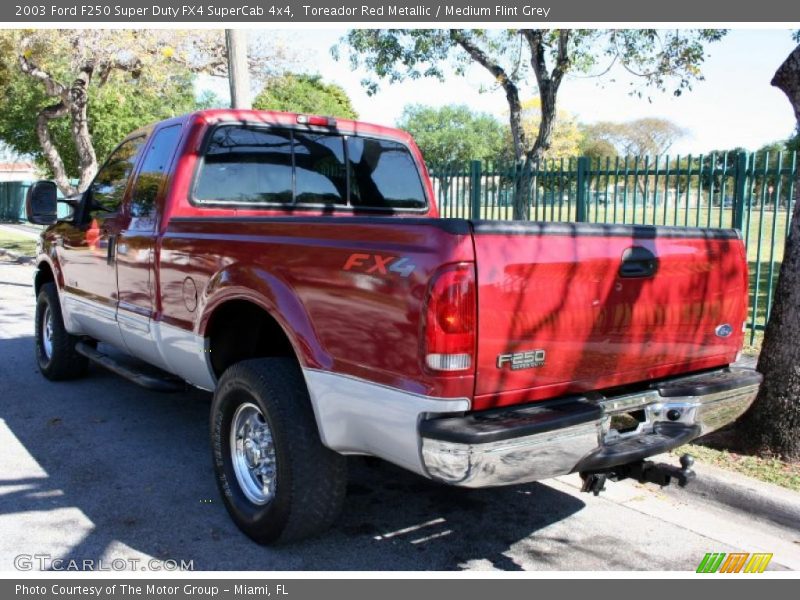 Toreador Red Metallic / Medium Flint Grey 2003 Ford F250 Super Duty FX4 SuperCab 4x4